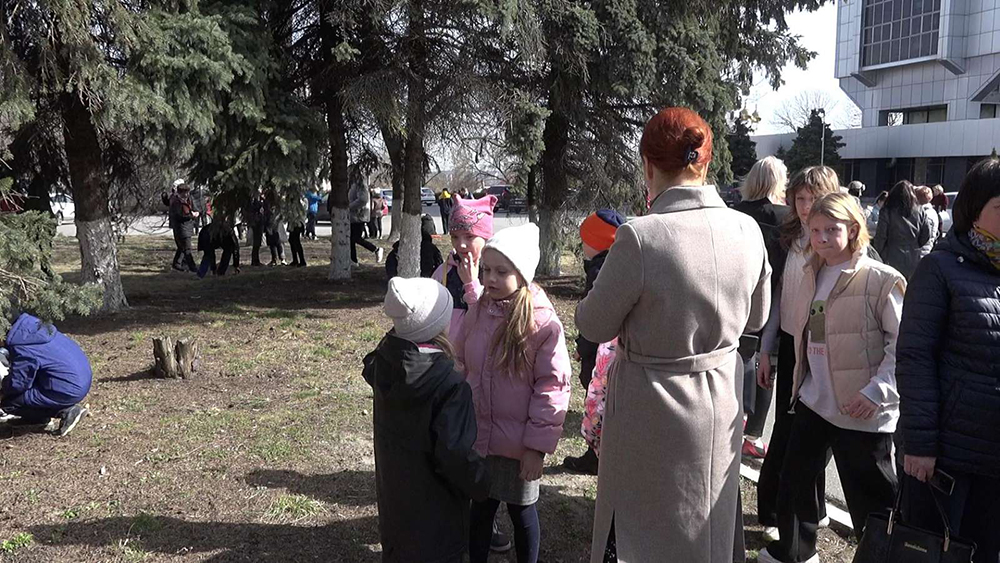 В Брянске эвакуированных школьников отпустили по домам