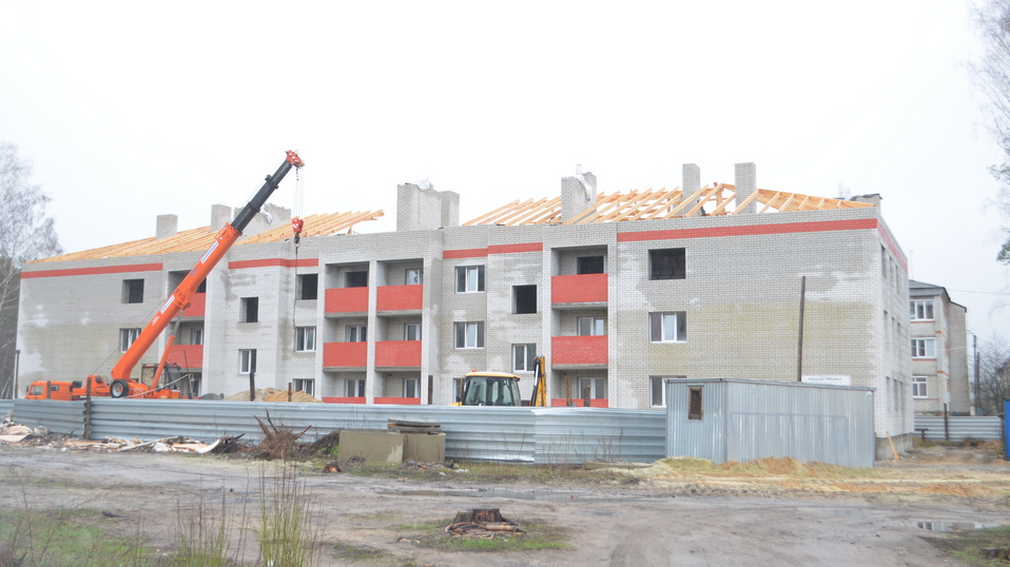 В Климово продолжается строительство 30-квартирного дома