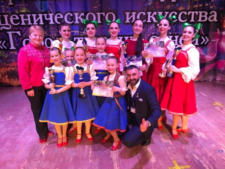 Брянский ансамбль народного танца успешно выступил на фестивале «Город тысячи огней»