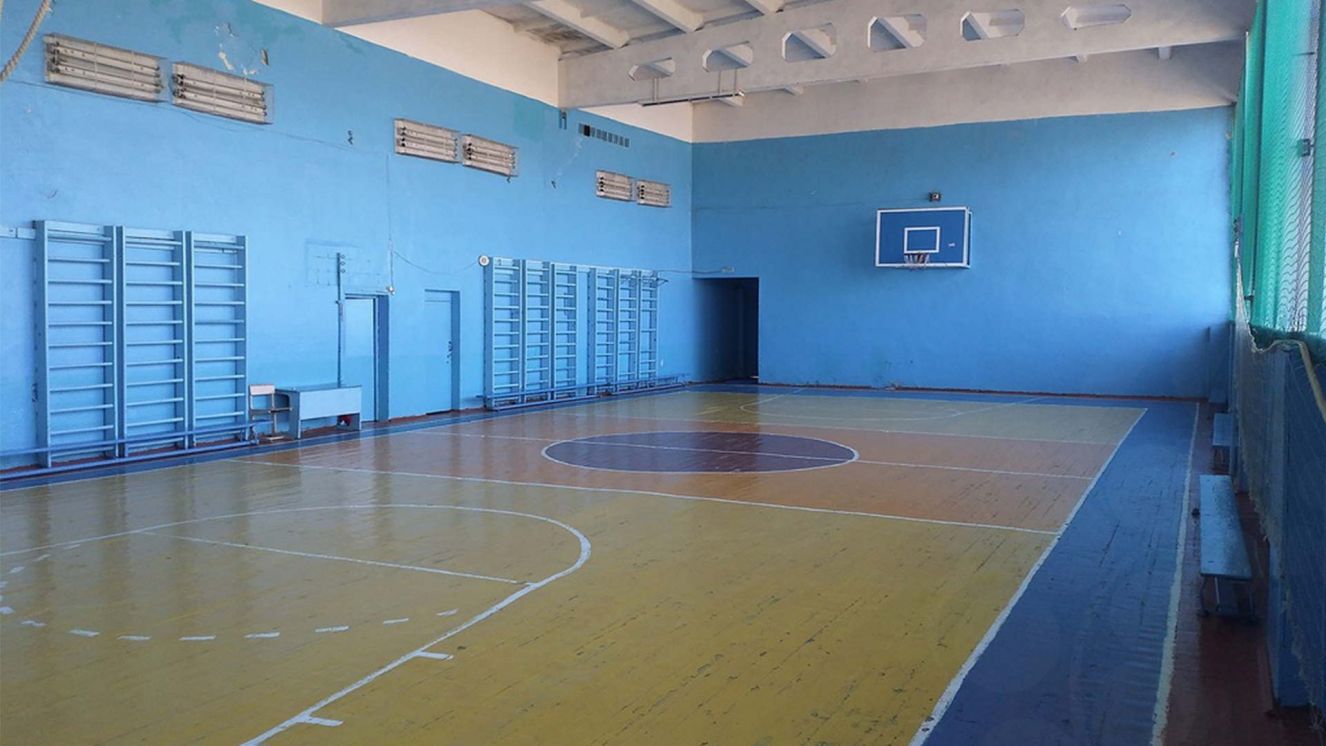 В Дубровской школе №2 отремонтируют спортивный зал