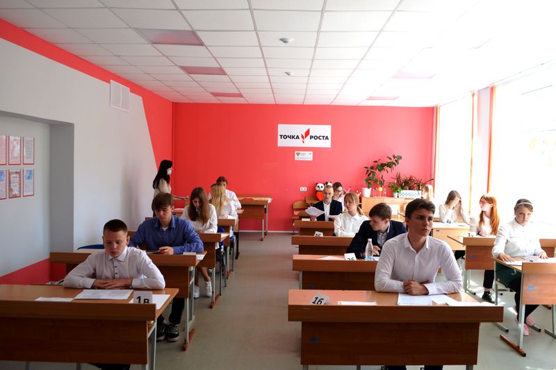 Более 11,5 тысячи брянских девятиклассников написали экзамен по математике