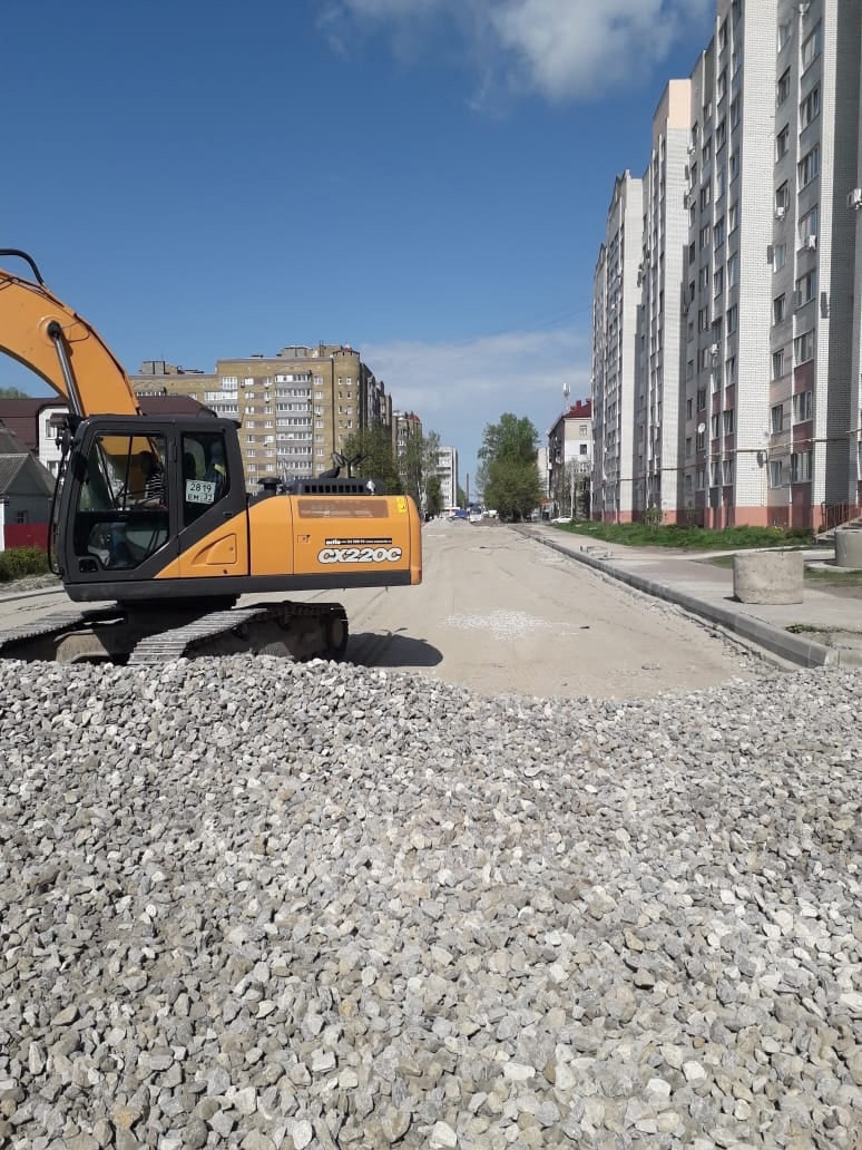 В Брянске по улице Медведева начались работы по обустройству проезжей части