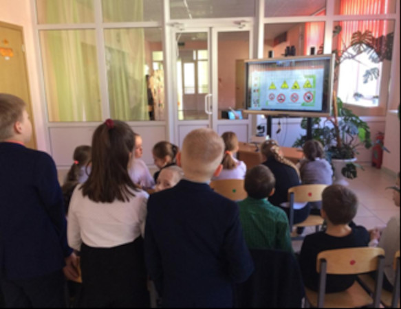 В школах Брянской области в рамках акции «Карьера 2.0» прошли уроки безопасности