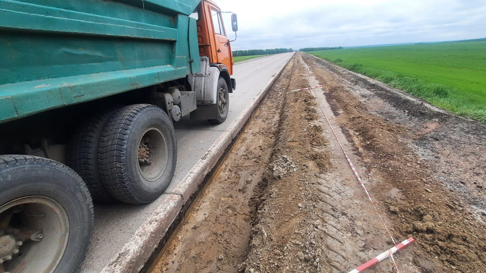 В Брянской области начали ремонтировать дорогу «Украина» - Локоть