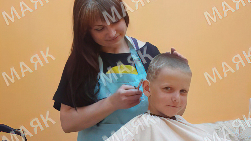 Благодаря господдержке в Новозыбкове открылась детская парикмахерская