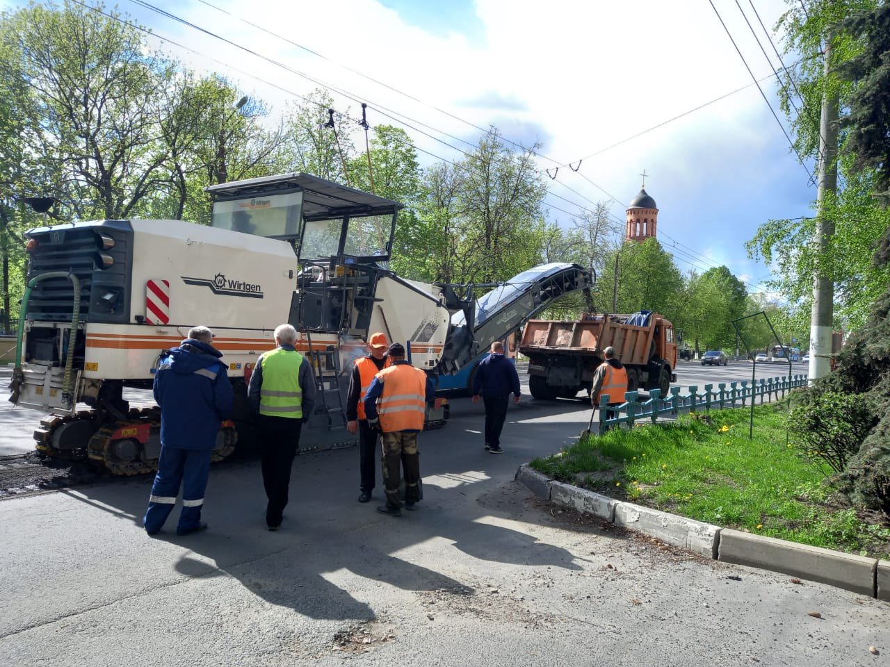 Улицу Красноармейскую в Брянске ремонтируют методом «больших карт»