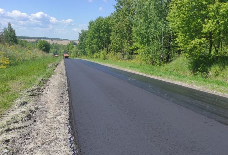 В Трубчевском районе отремонтируют 5,1 километра автодороги Кветунь-Витемля