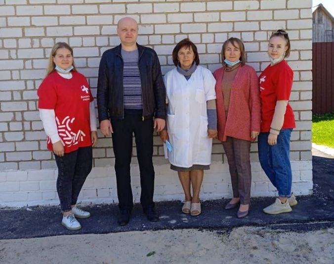 Добро в село: брянские волонтеры-медики побывали в Высокском ФАПе Мглинского района