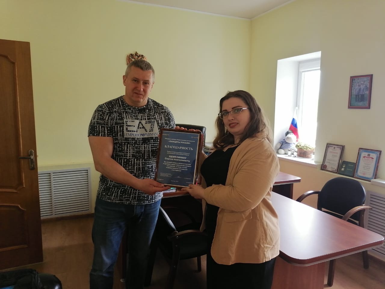 Брянского десантника Щемелинина наградили за патриотическую работу и помощь ветеранам