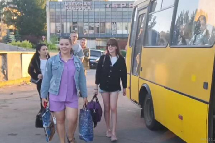 Делегация луганской Брянки выехала в Брянск на фестиваль «Славянское единство-2022»