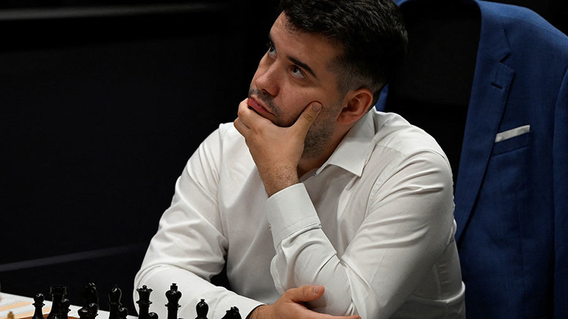Брянский шахматист Ян Непомнящий лидирует в турнире претендентов