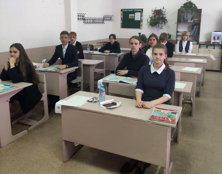 Брянские девятиклассники завершили сдачу итоговых экзаменов