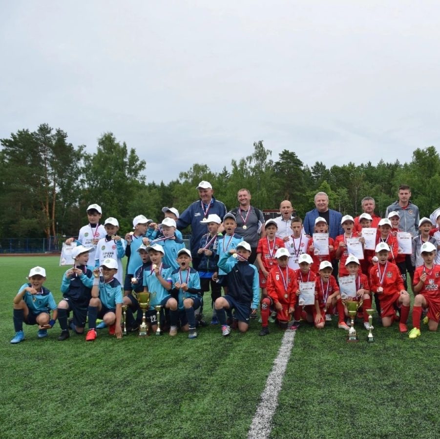 Брянский «Рапид» выиграл первенство СФФ «Центр» среди 9-летних футболистов