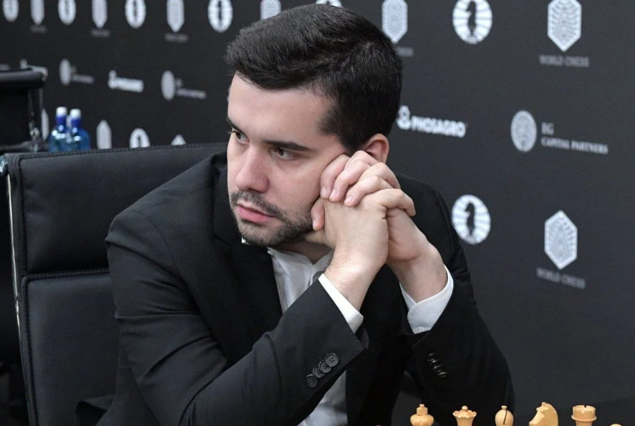 Брянский шахматист Ян Непомнящий вышел в лидеры на турнире претендентов