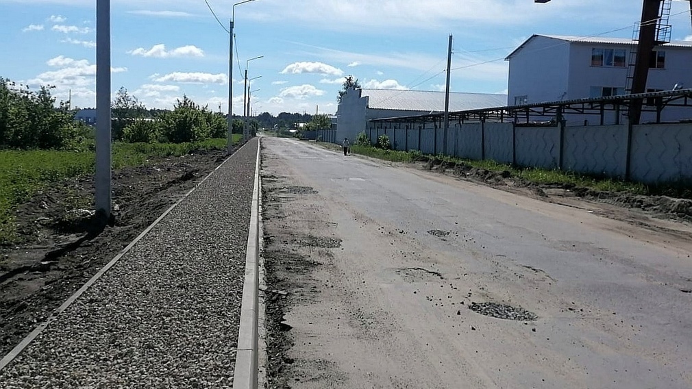 В Фокинском районе Брянска идет капитальный ремонт автодороги по проезду Московскому
