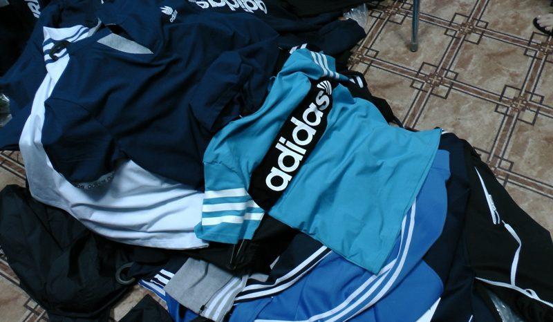 Брянского бизнесмена осудят за торговлю «левой» спортивной одеждой