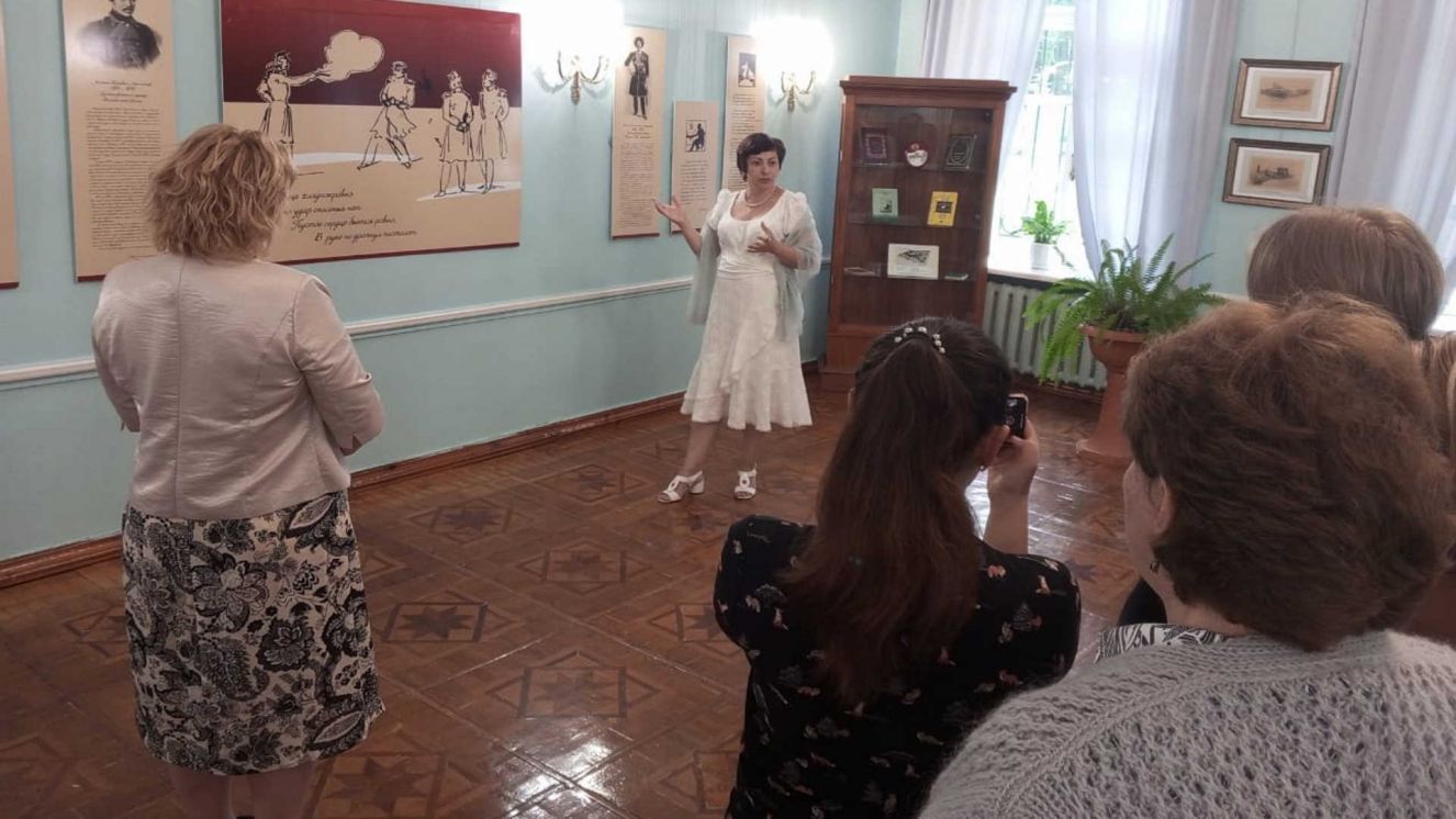 В Брянской области открылась выставка «Погиб поэт!»