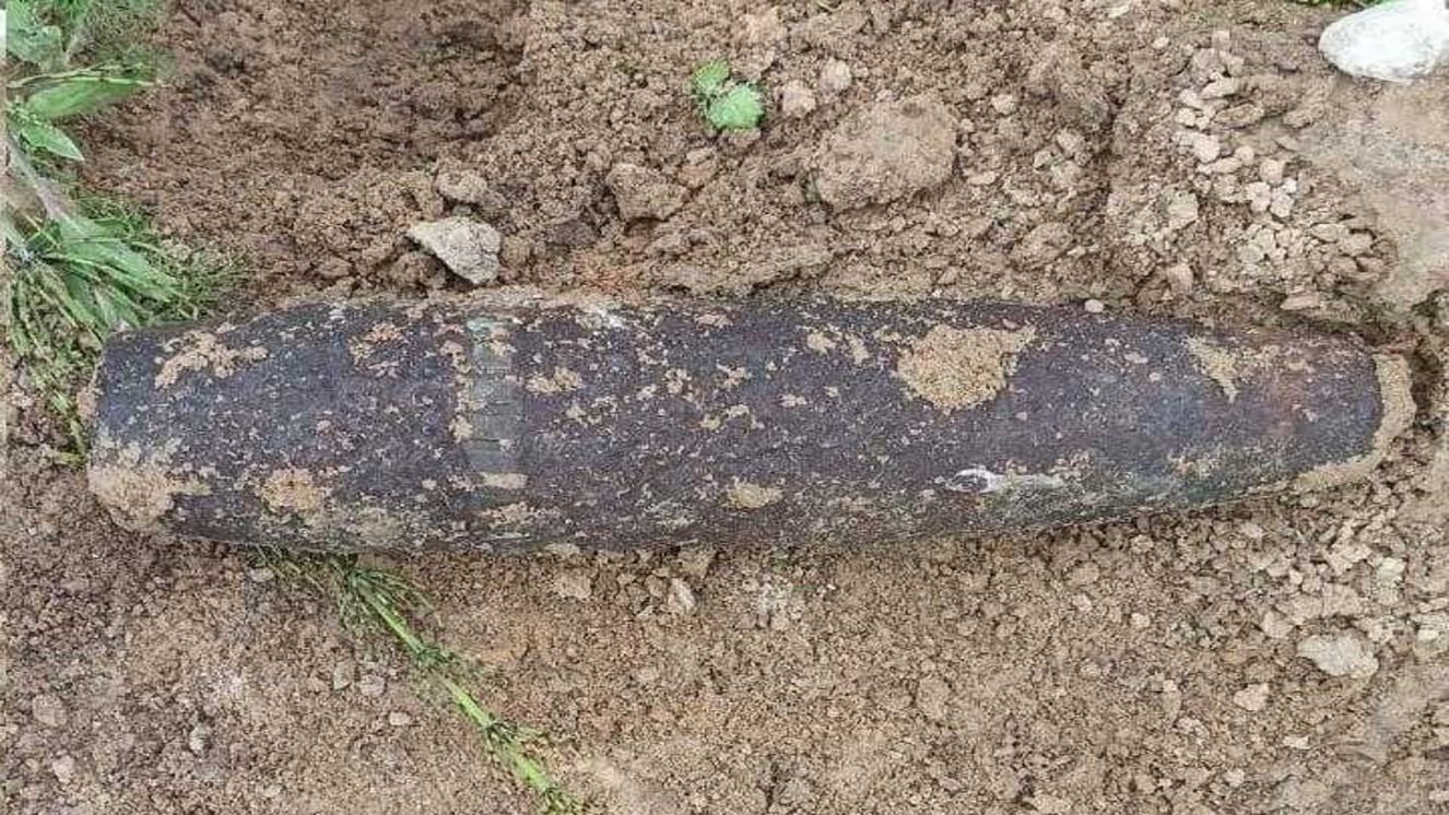 В Севском районе нашли артиллерийский снаряд времен войны