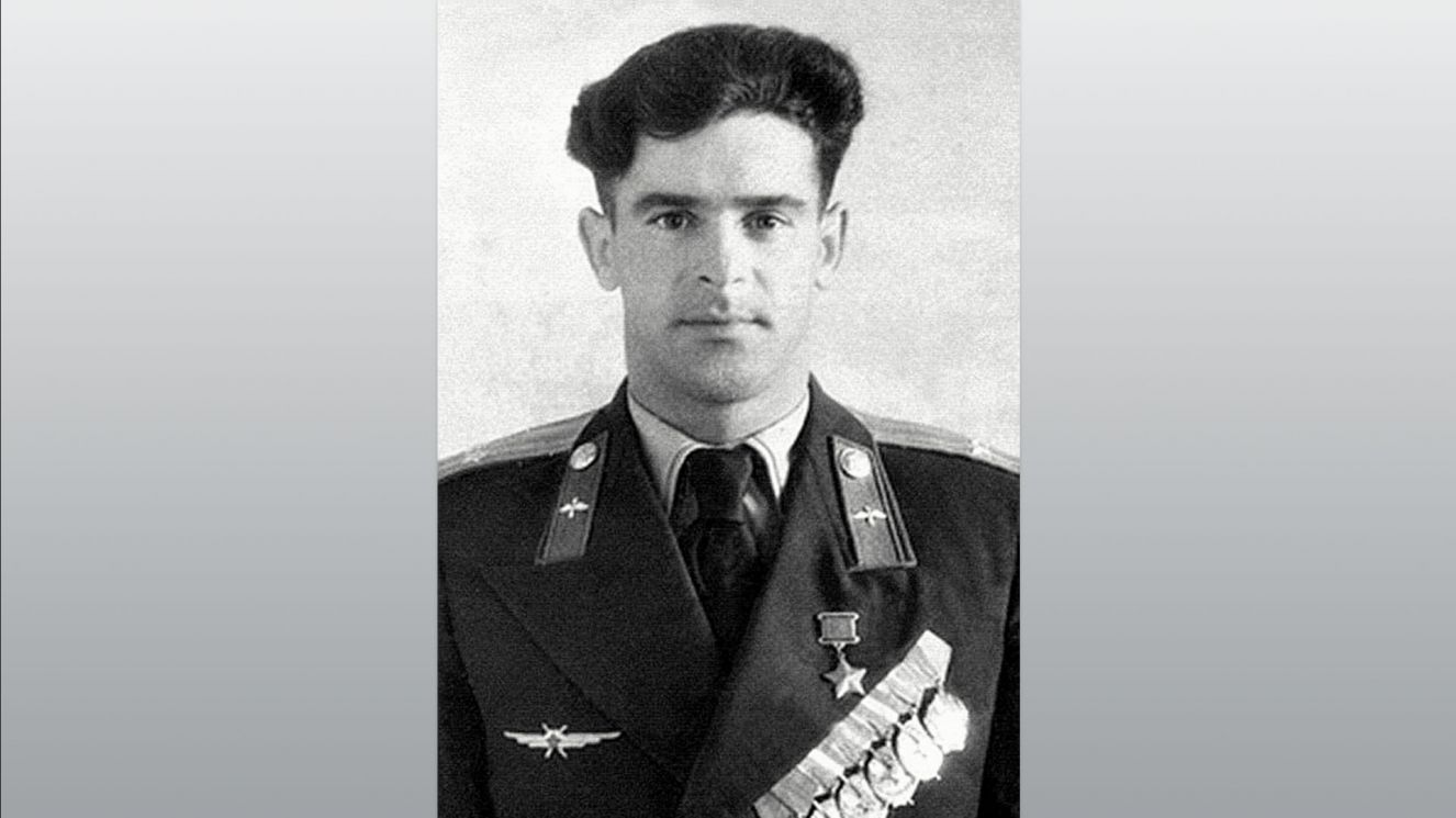 100 лет назад в брянском поселке Бежица родился Герой Советского Союза Вадим Бузинов