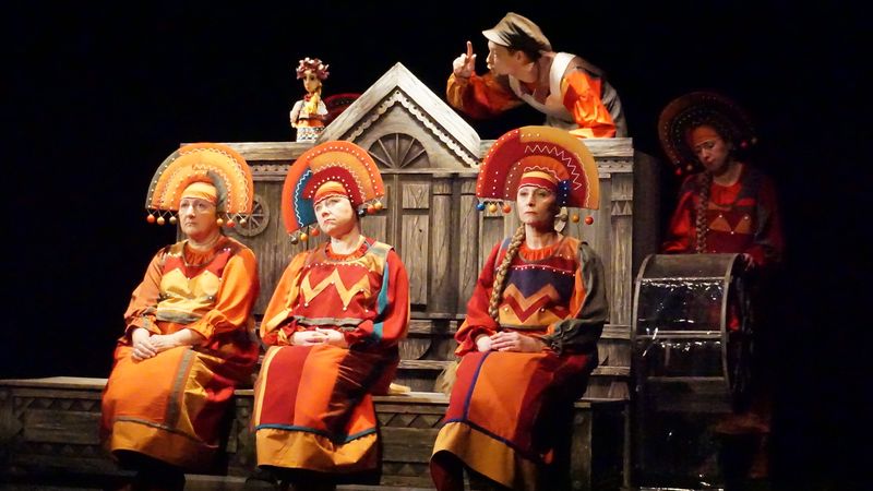 Областной театр кукол приглашает на спектакль «Русалка» юных брянцев