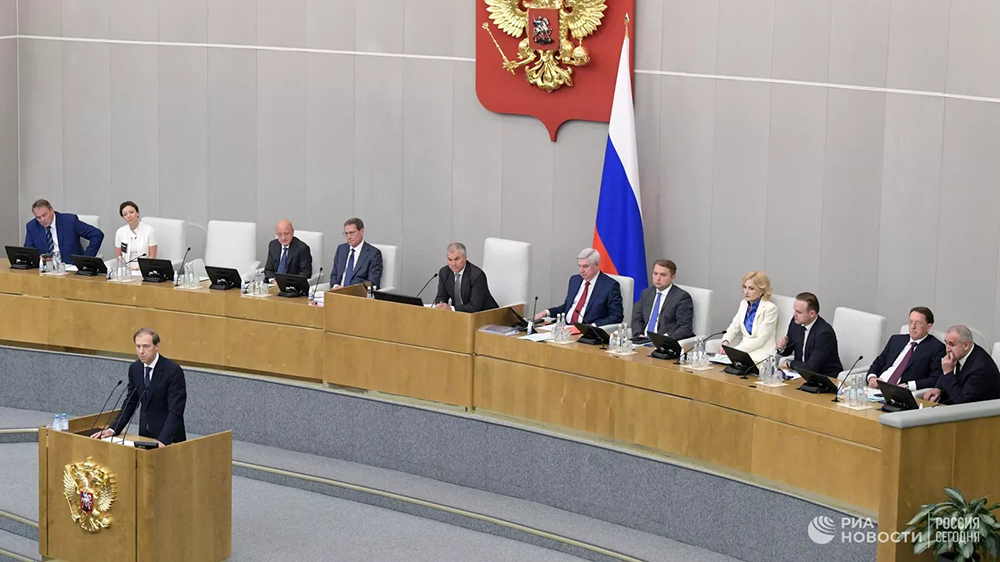 Госдума утвердила министра промышленности и торговли Мантурова на пост вице-премьера