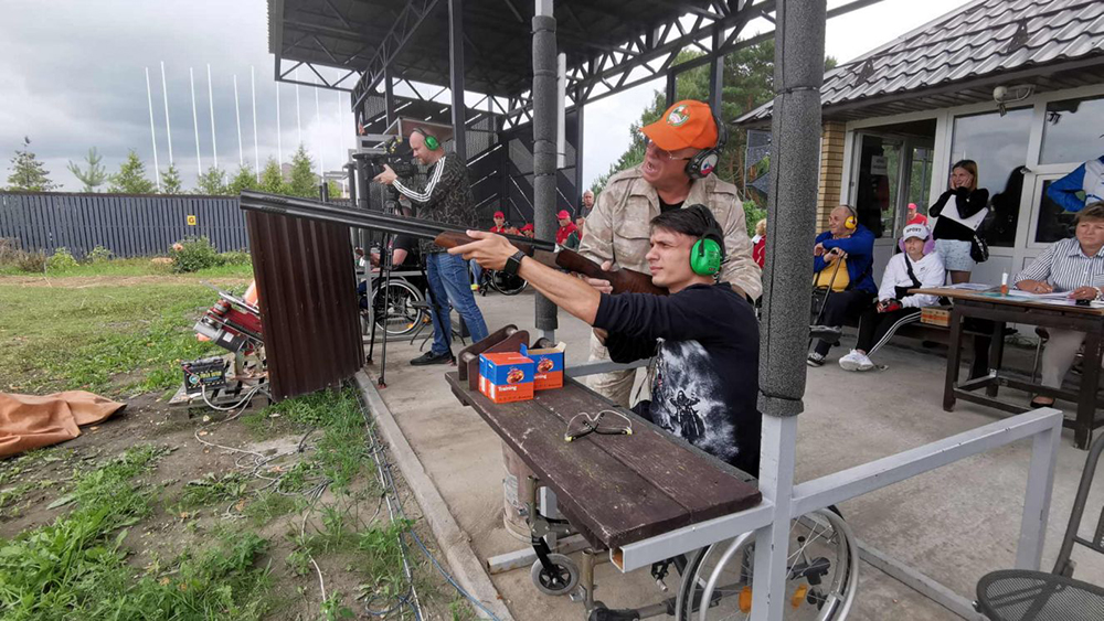 В Брянске начались соревнования по стендовой стрельбе среди инвалидов