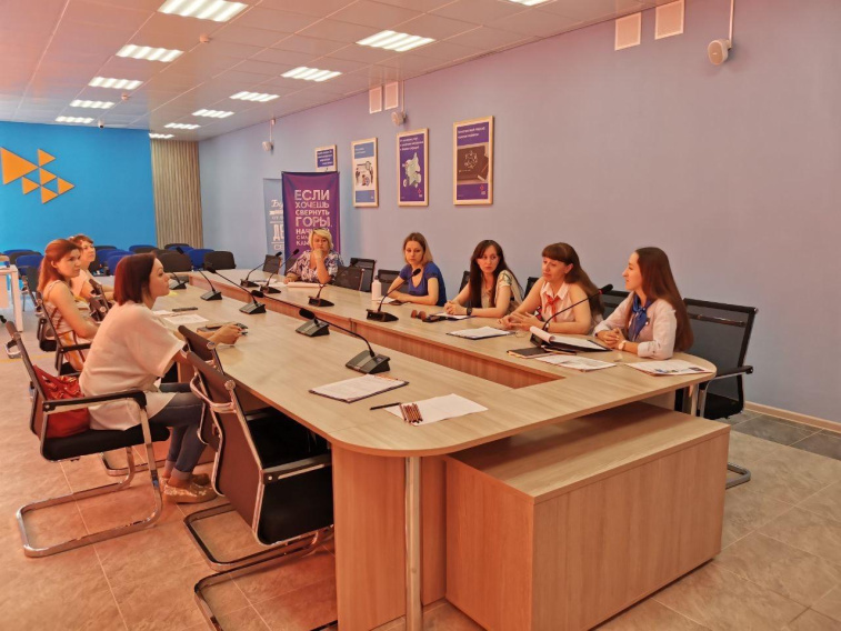 В Брянске состоялась встреча коллективного офиса «Мама-профи»