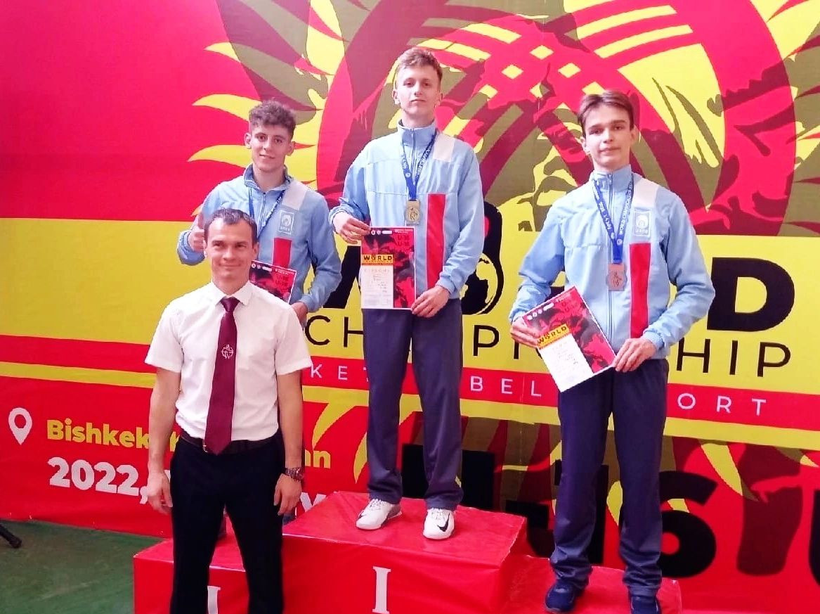 Брянский гиревик выиграл бронзу мирового первенства в Кыргызстане