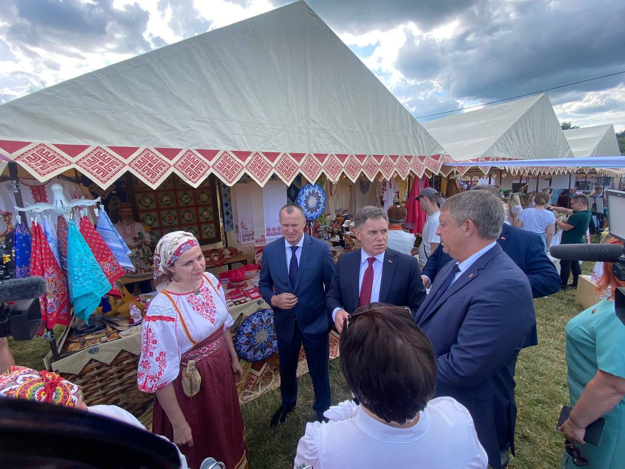 Глава Брянщины Александр Богомаз принял участие в празднике «Купалье» в Беларуси