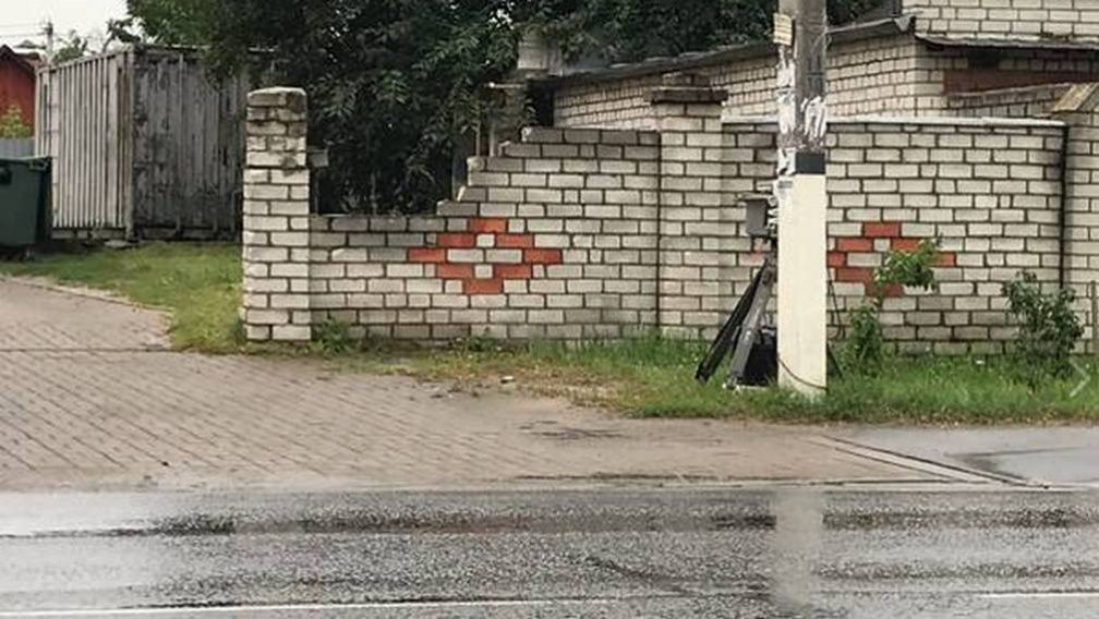 В Володарском районе Брянска водители заметили скрытую фотоловушку