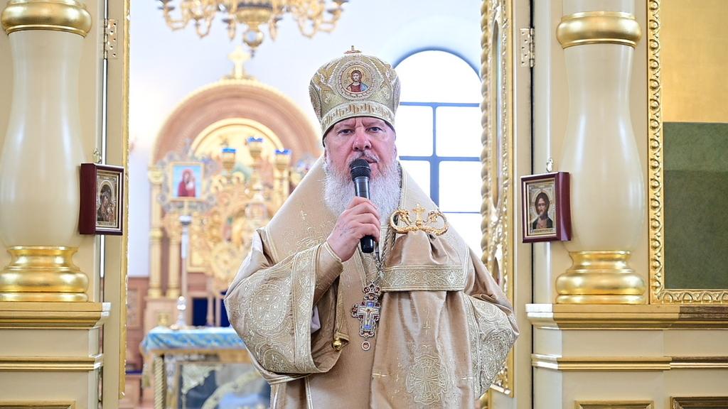 Брянский митрополит Александр совершил литургию у ковчега с поясом Пресвятой Богородицы