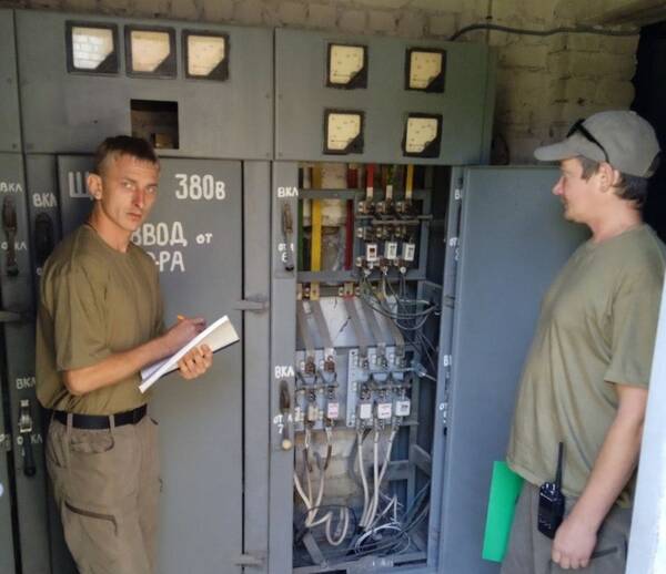 Брянские энергетики с коллегами из ЦФО подключили к электросетям первые дома в Мариуполе