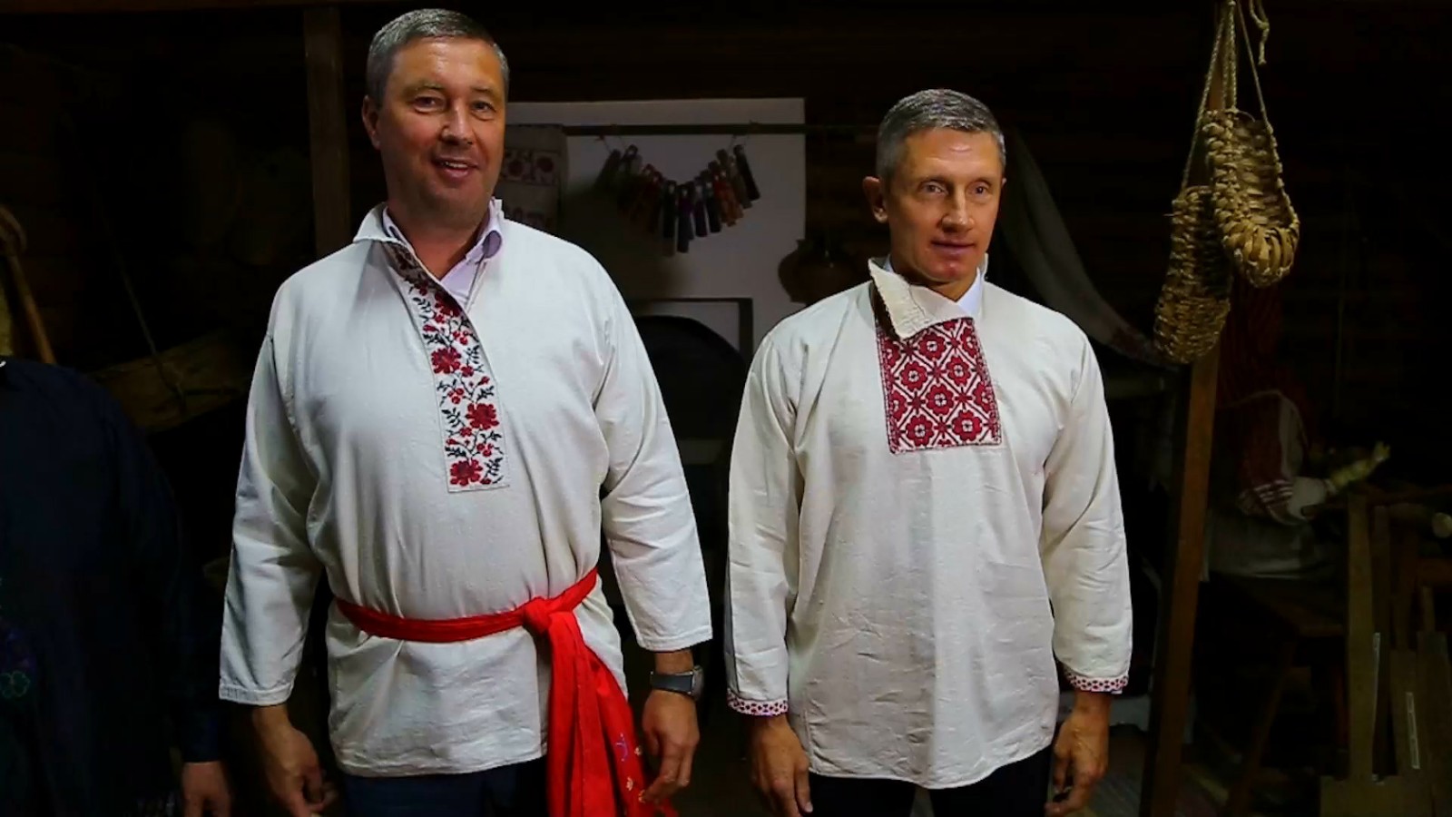 Мэр и глава Клинцов нарядились в косоворотки