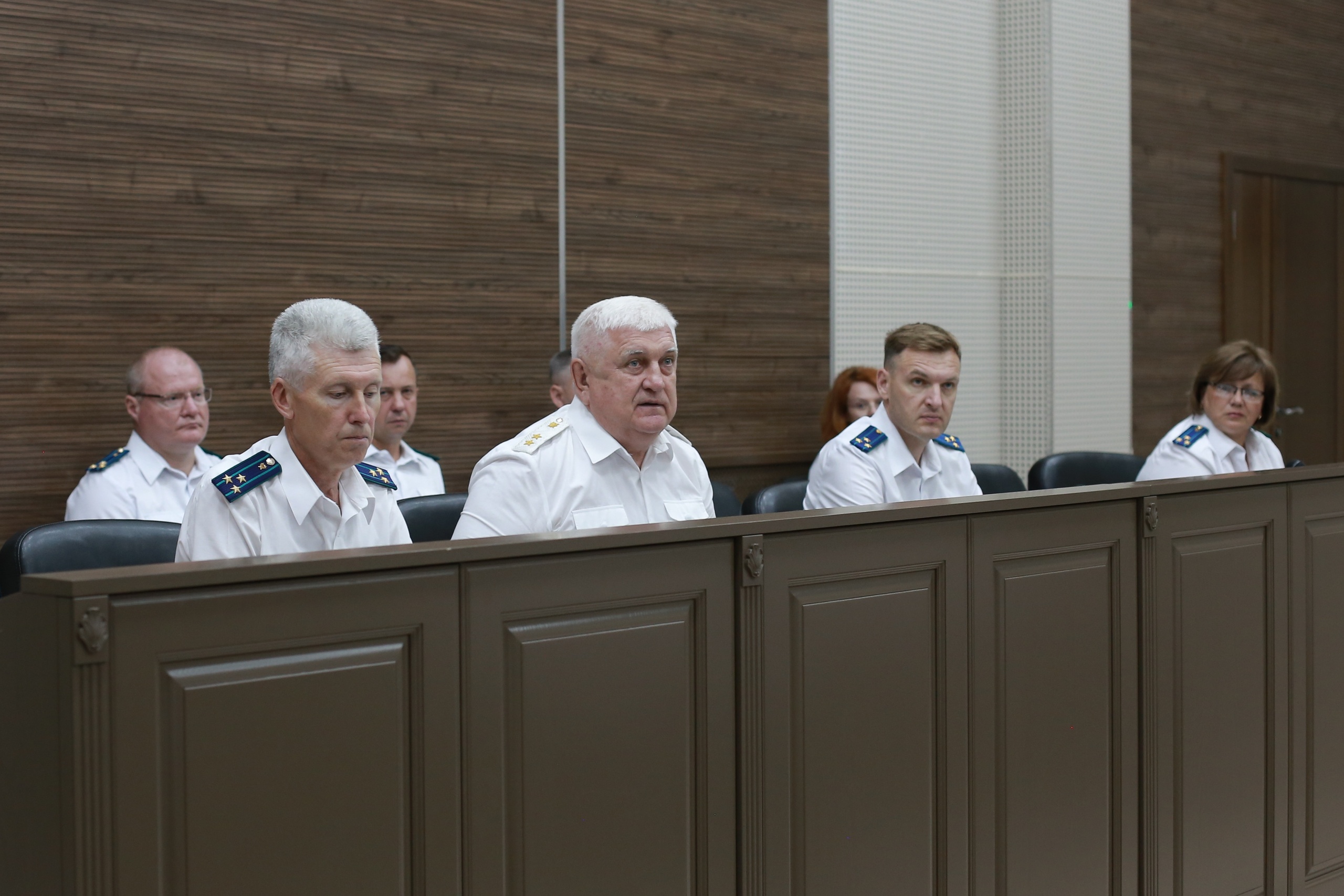 В Брянской области за полгода прокуроры выявили 25 тысяч нарушений закона