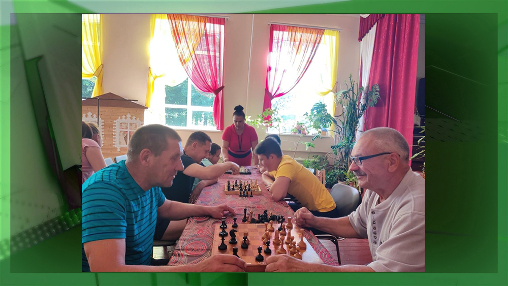 В Речице состоялась интеллектуальная игра «Давайте сыграем в шахматы»