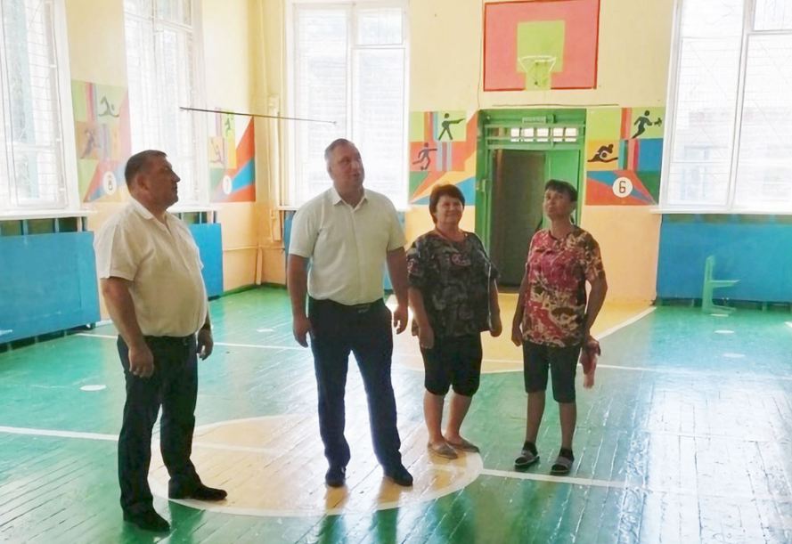 Школы и детсады Выгоничского района готовят к новому учебному году