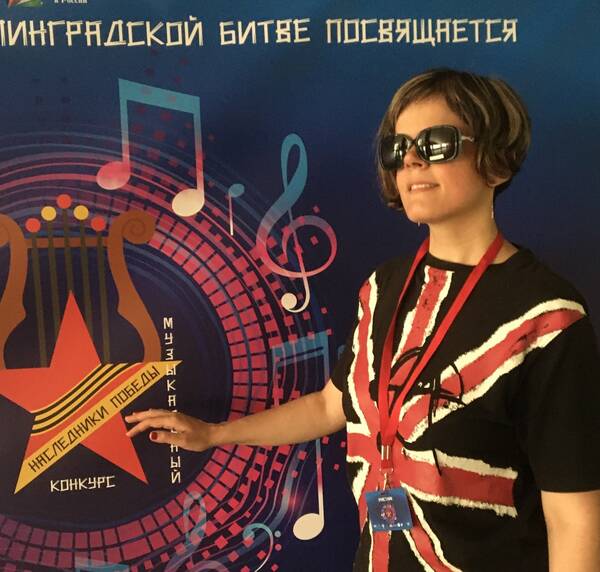 Слепая брянская певица выступила на концерте «Наследники Победы»