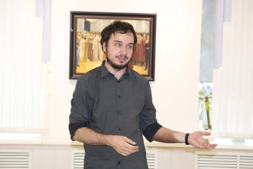 В Брянске открылась выставка «Живописные путешествия»