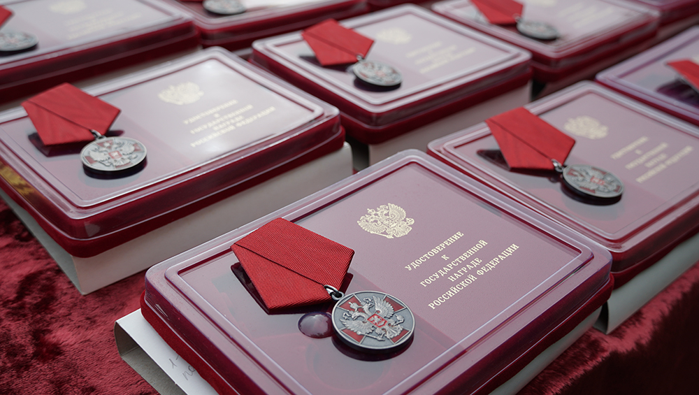 40 брянских росгвардейцев получили медали за заслуги перед Отечеством