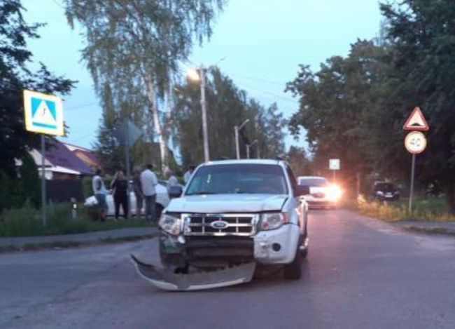 В Брянске в ДТП с участием двух машин пострадала пенсионерка