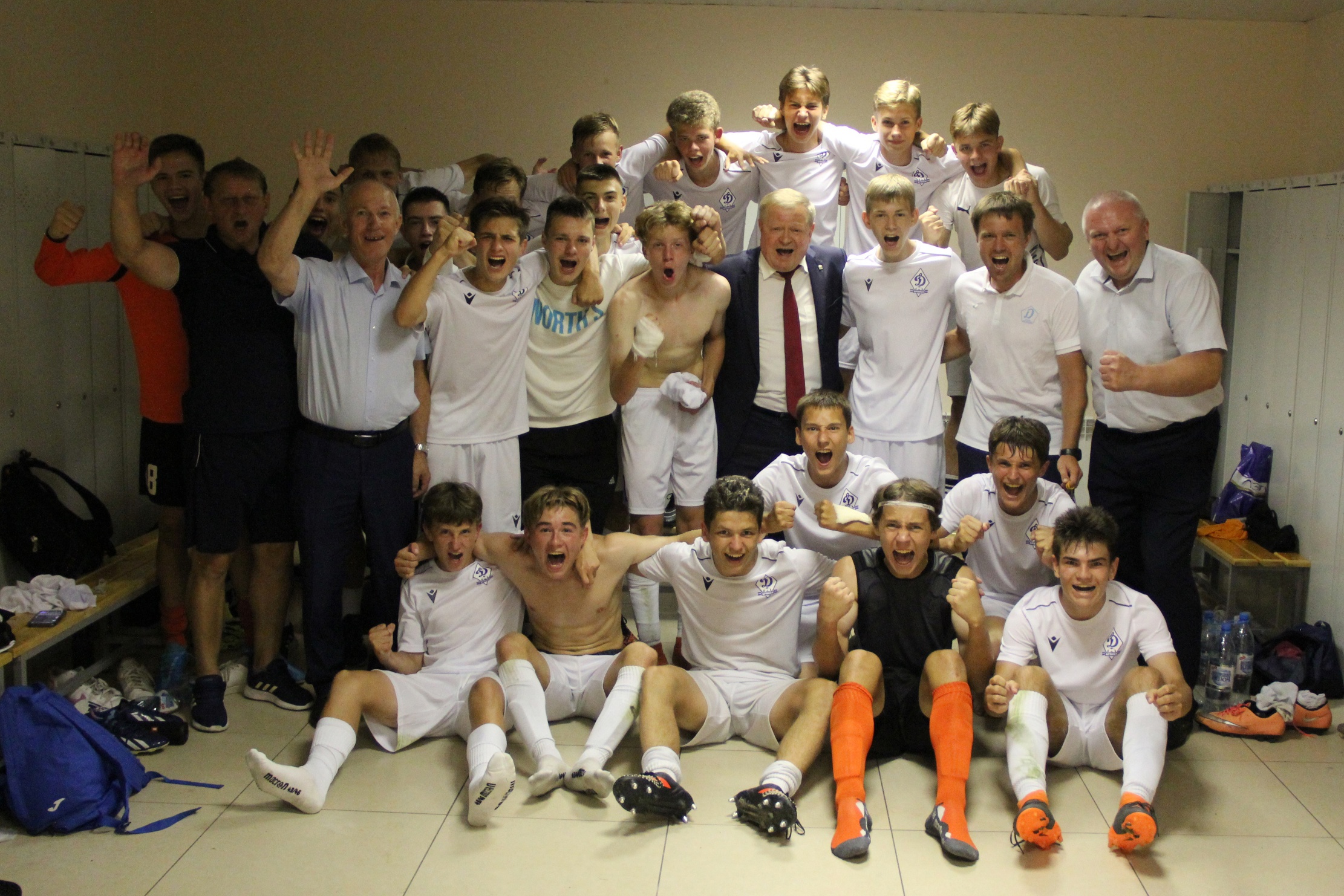 Чудо-гол Алексея Вострова принес победу юным динамовцам в матче против «Калуги»