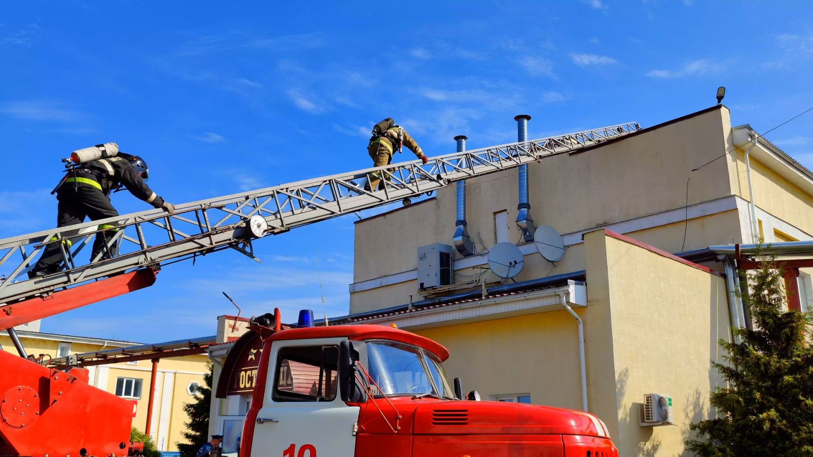 В торгово-развлекательном комплексе в Клинцах прозвучала учебная пожарная тревога