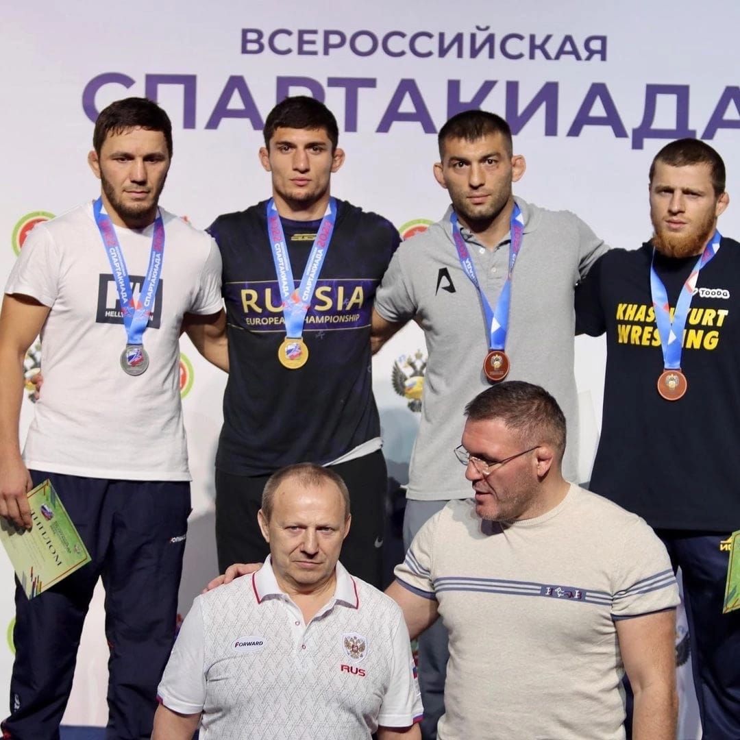 На Всероссийской Спартакиаде брянский борец Магомаев завоевал золотую медаль