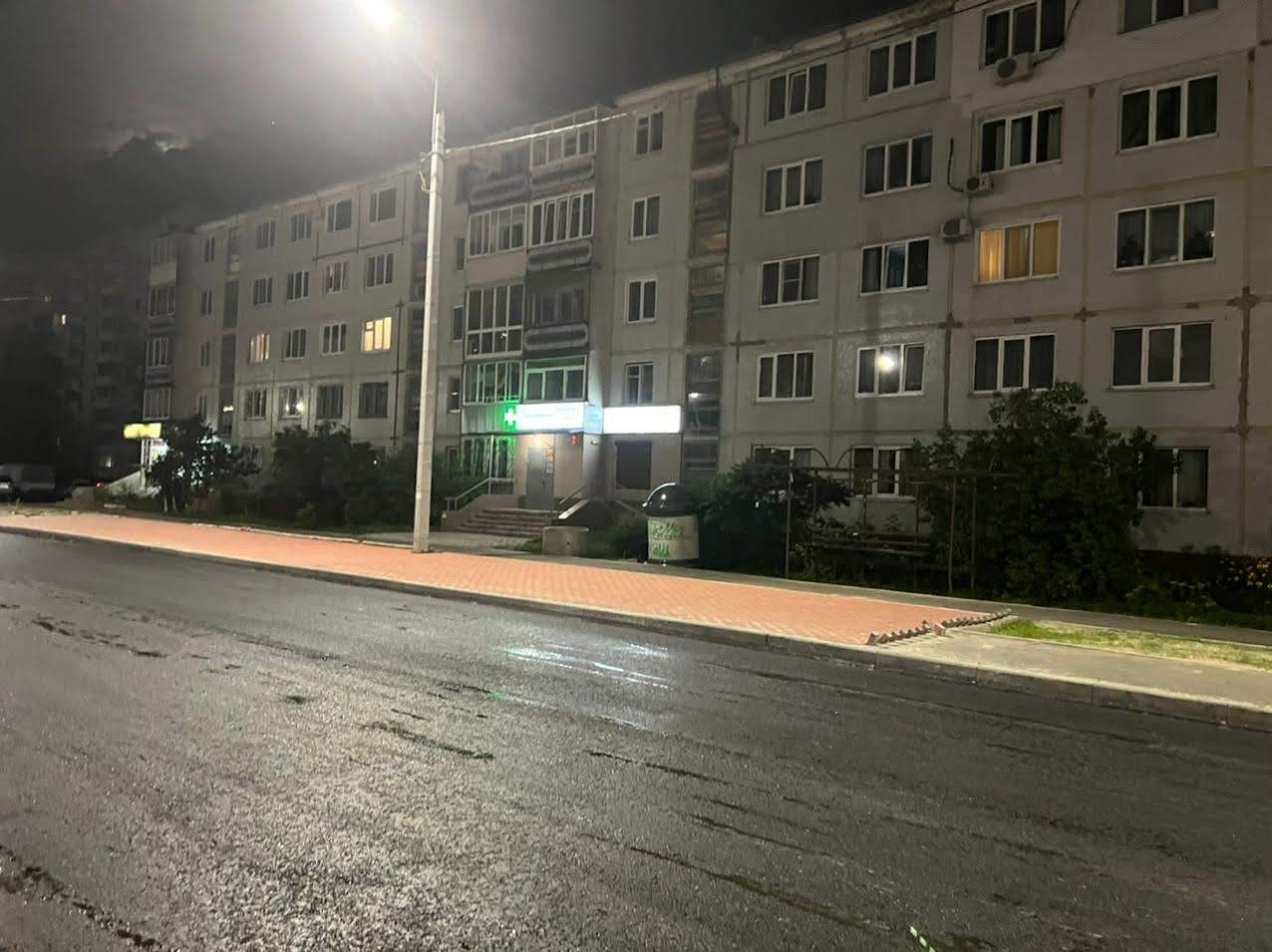 Улицу Камозину в Брянске осветили более 50 новых ярких светильников