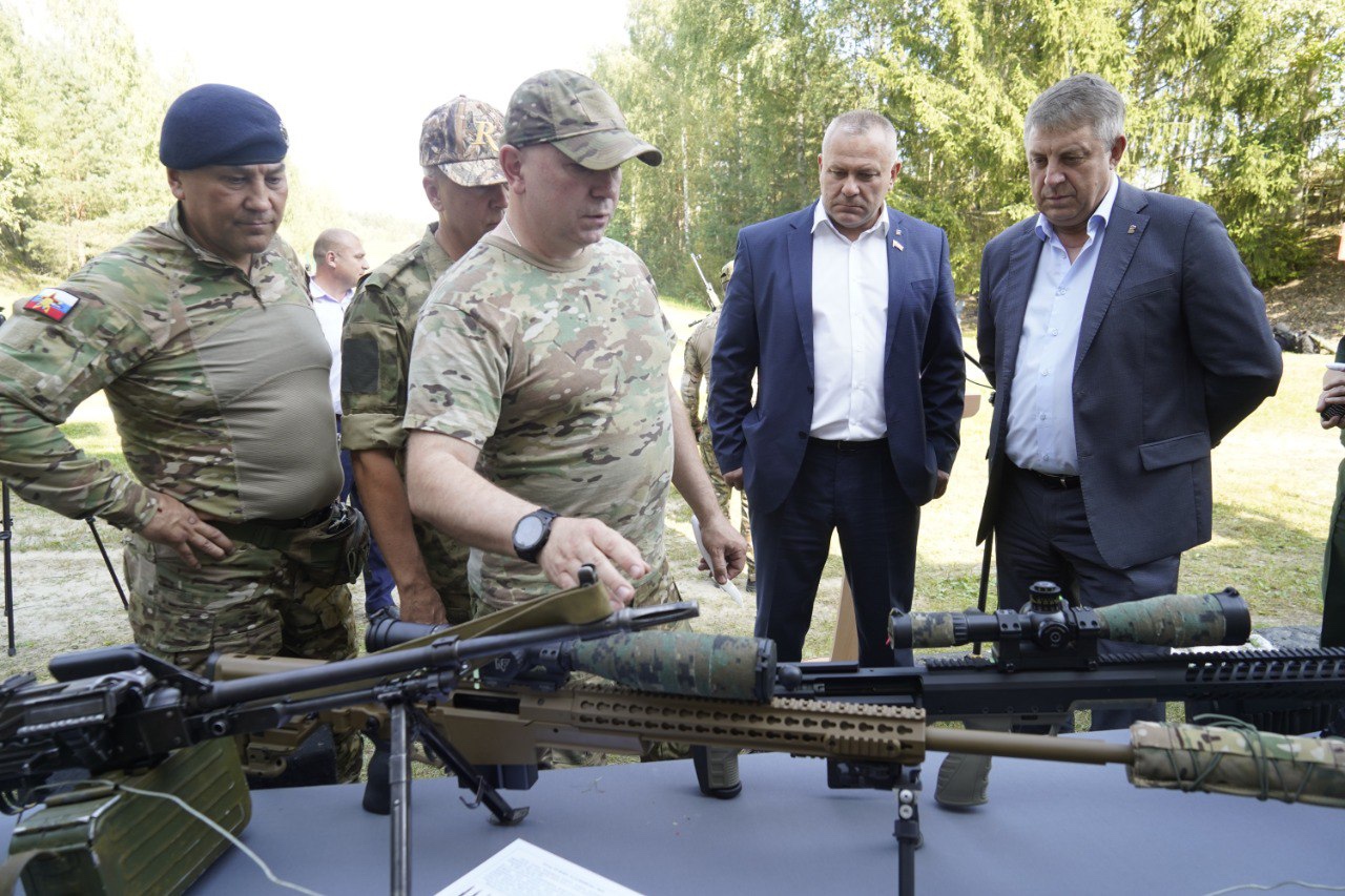 Брянский губернатор Богомаз посетил сборы подразделений спецназа