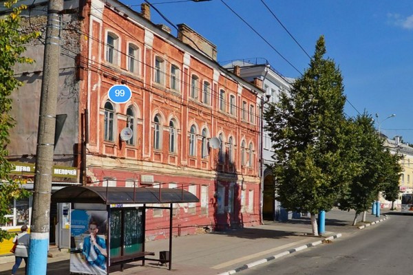 В Брянске прокомментировали разрушение исторического здания на улице Калинина