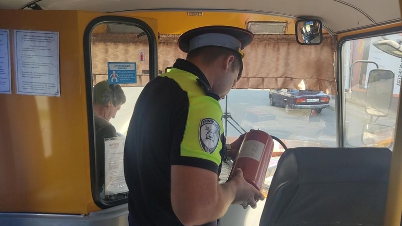 На Брянщине в преддверии 1 сентября сотрудники ГИБДД проверили школьные автобусы