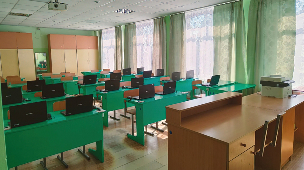 Проект «Цифровая образовательная среда» реализуется в комаричской школе №1