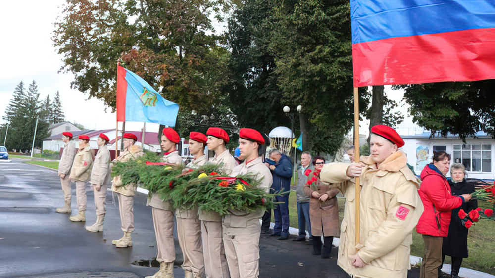 В Комаричах почтили память воинов Великой Отечественной войны