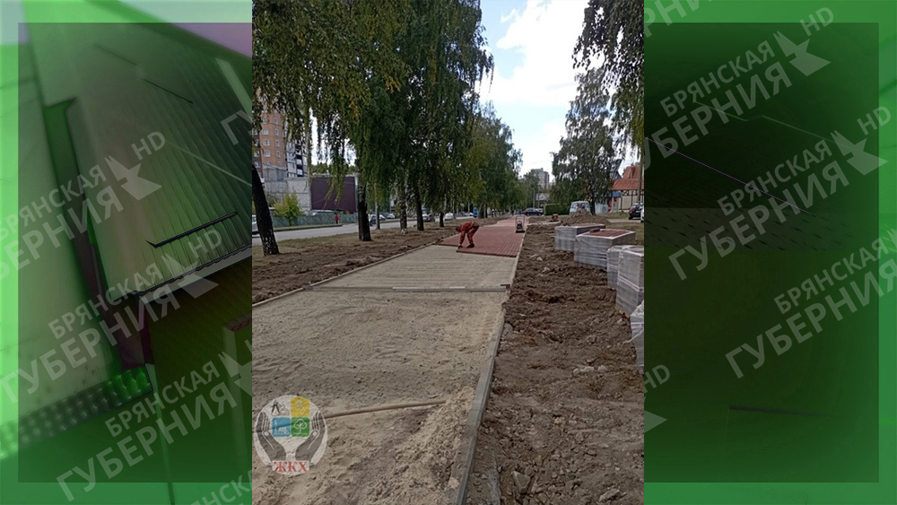 На улице Крахмалёва в Брянске меняют плиты на перекрытии люков